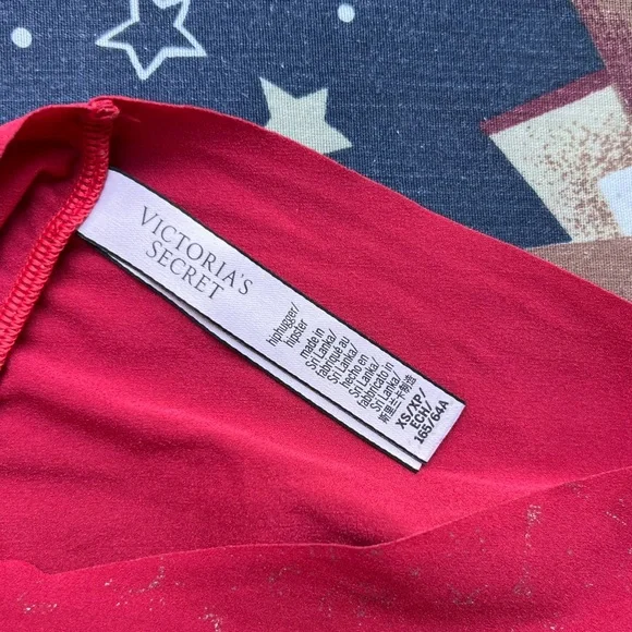 FREE WITH ANY PURCHASE! Victoria’s Secret Red Poly Ruched Hiphugger Panties XS - Picture 5 of 6
